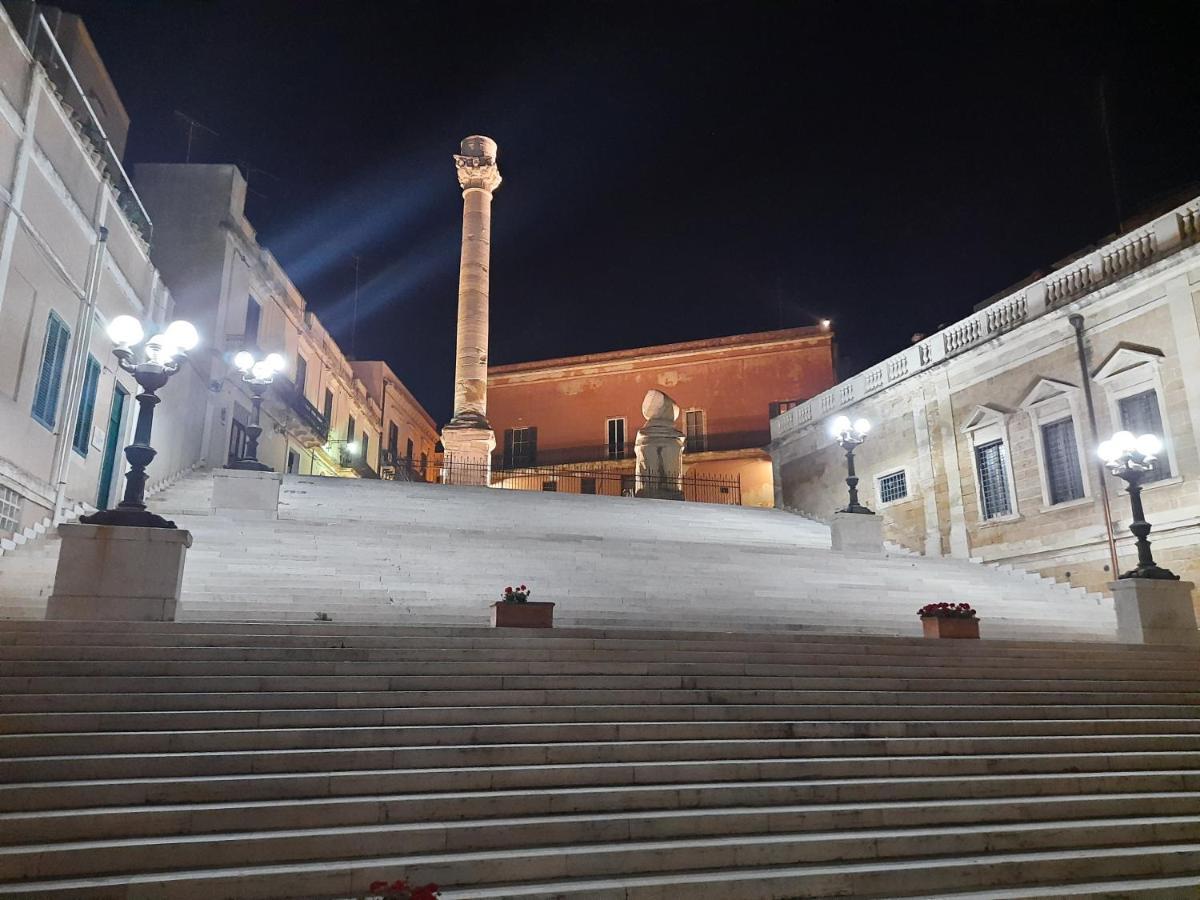 Casa Mima: Locazione Turistica Nel Centro Storico Lägenhet Brindisi Exteriör bild