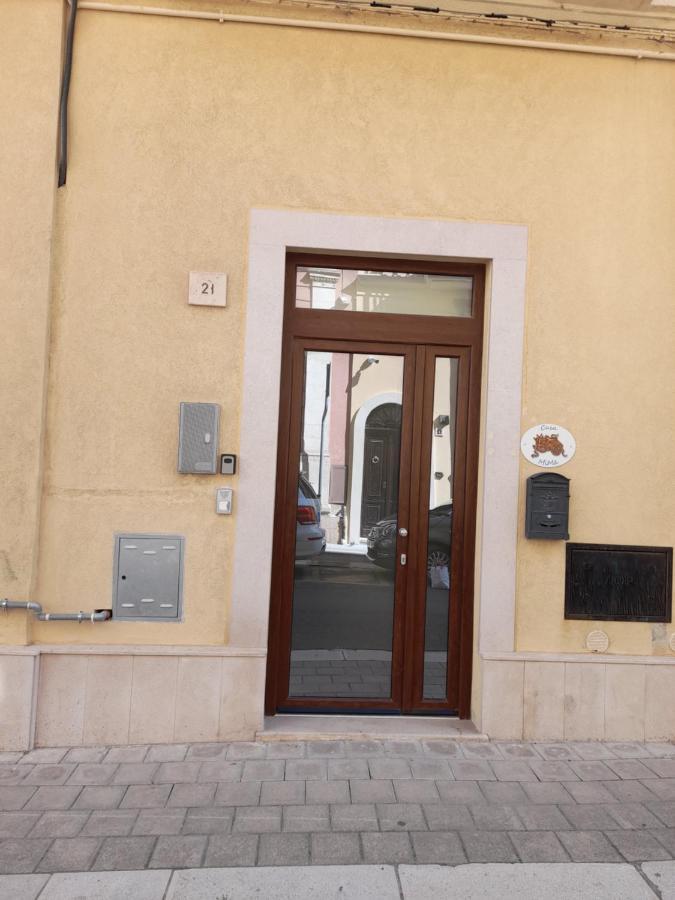 Casa Mima: Locazione Turistica Nel Centro Storico Lägenhet Brindisi Exteriör bild